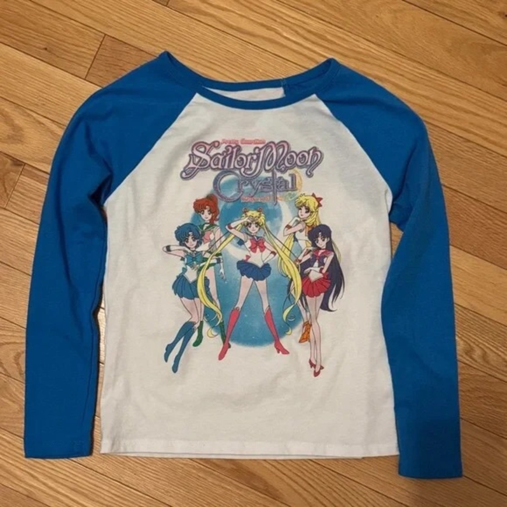 Spirit White Raglan Long Sleeve Tee with Bright Blue Sleeves - Sailor Moon Print